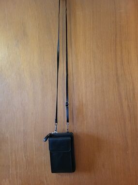 Black Crossbody Phone Wallet